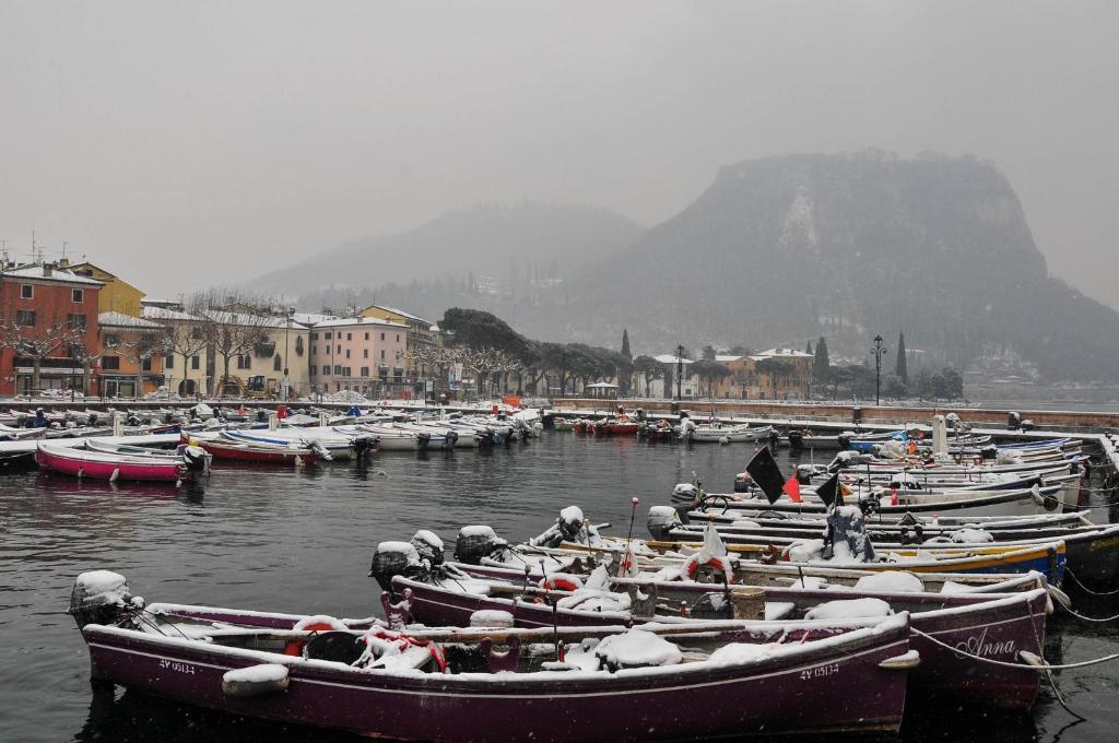 Hotel Continental Garda  Kültér fotó