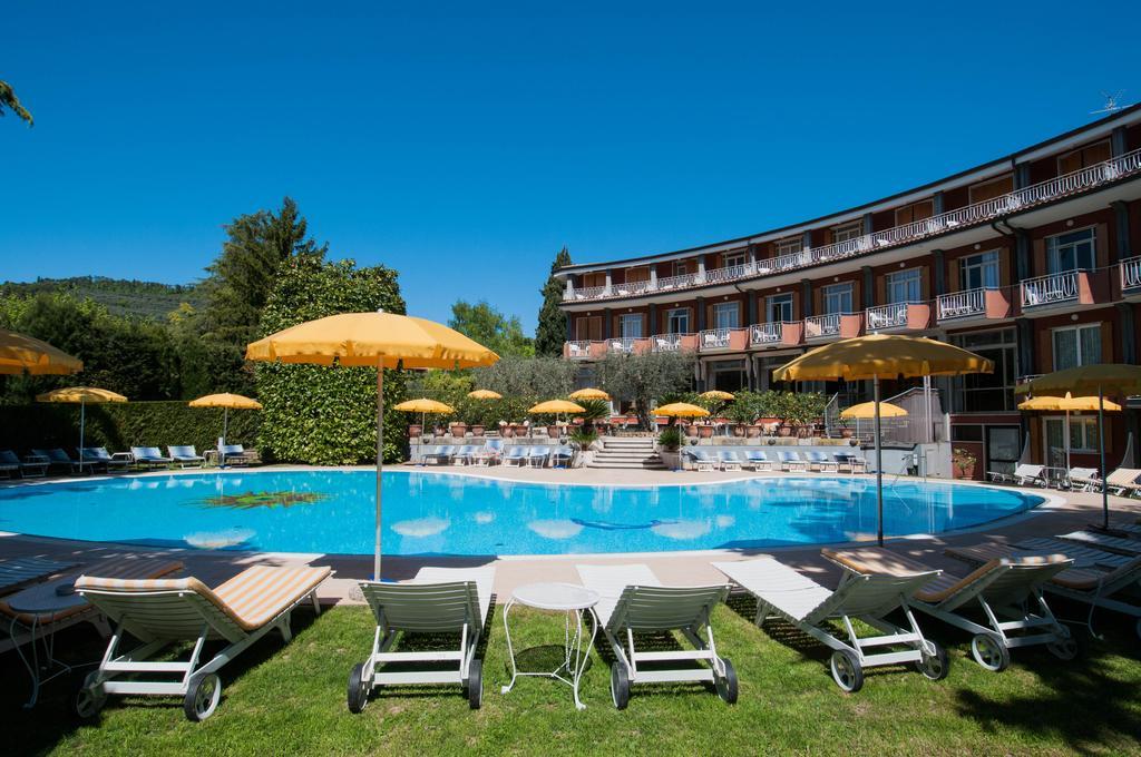 Hotel Continental Garda  Kültér fotó